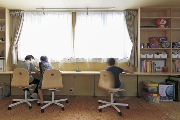 築40年の実家をリノベ。中庭と吹き抜けのハンモックが家族をつなぐ!