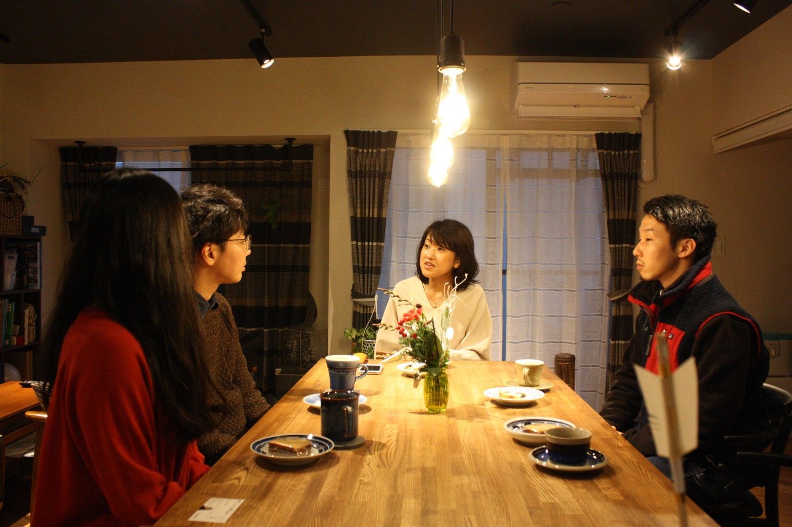 vol.15【インタビュー】土間に書棚と、夜景Viewの非日常感MIXな家
