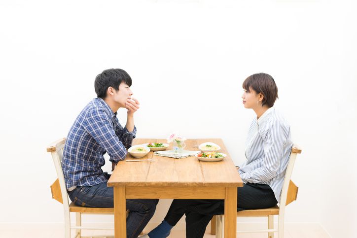 テーブルと椅子の高さはこうやって決める 用途別に見る高さの関係 リノベーション情報サイト Reno