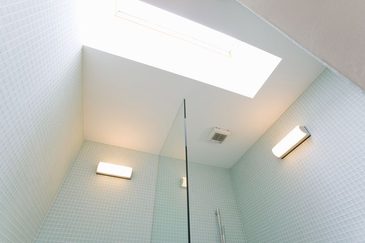 【DIYにトライ】浴室の天井を自分で塗装するなら