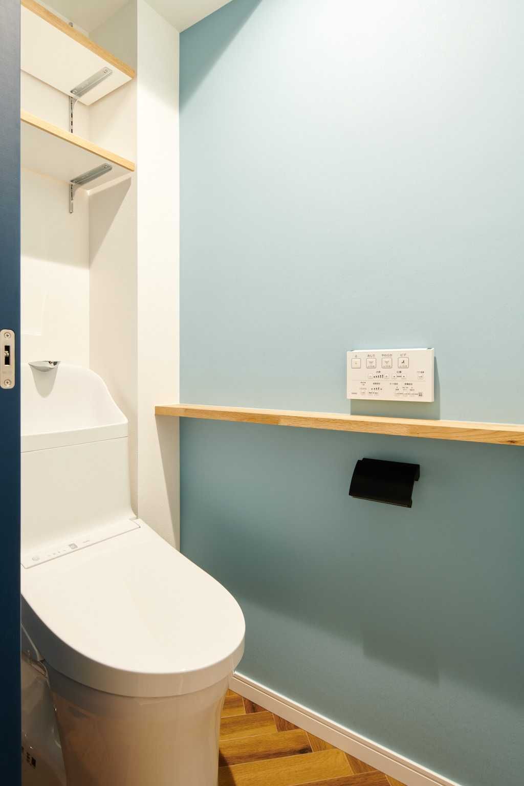 トイレをアクセントクロスでこだわり空間に変身 コツと事例を大紹介 リノベーション情報サイト Reno