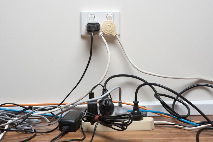 家に溢れる充電用コード ケーブルは 箱 で整理可能 リノベーション情報サイト Reno