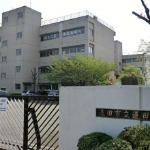 蓮田市立蓮田南中学校 徒歩23分。 1820m