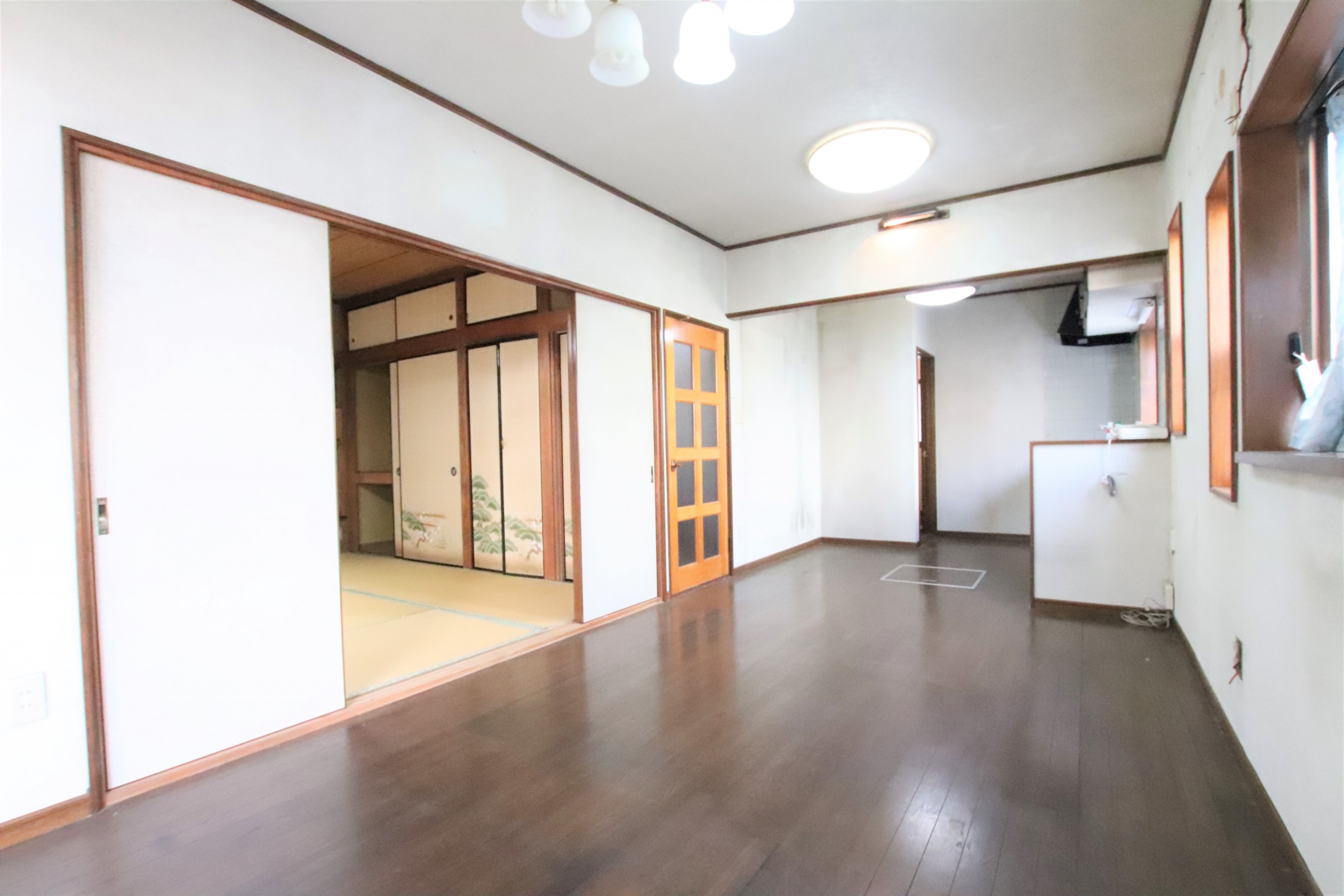 日進町2丁目中古戸建 サムネイル画像