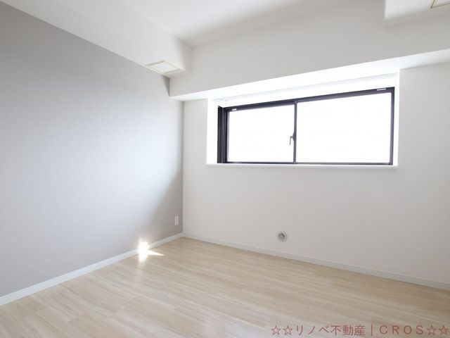 4.9帖洋室。全居室南向きのお部屋です。