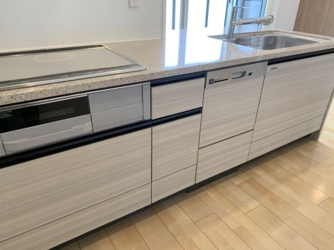 3口IHコンロでお料理の幅が広がるキッチンです。