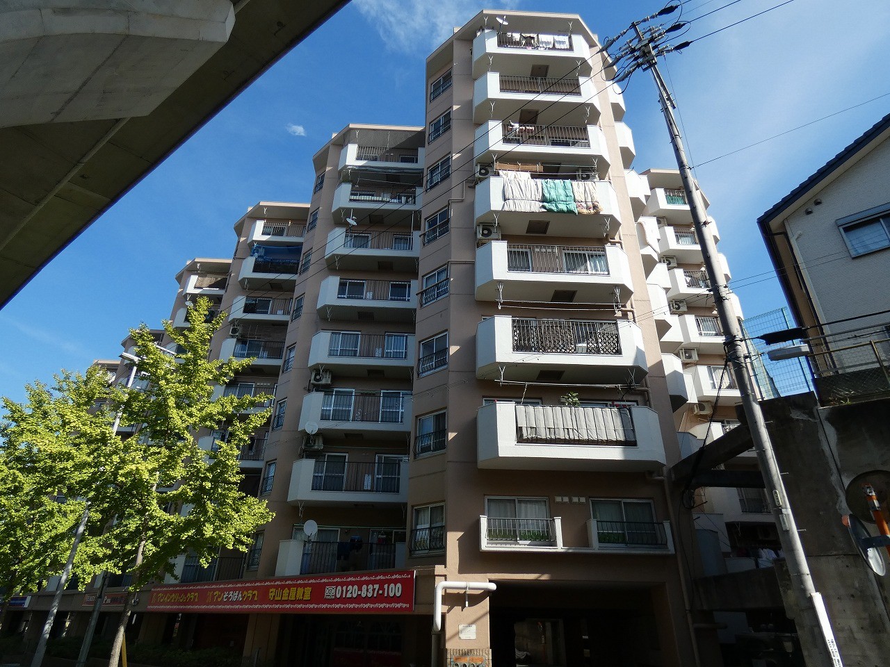パレス守山 ゆとりーとライン「金屋」駅より徒歩約2分と交通機関のご利用に