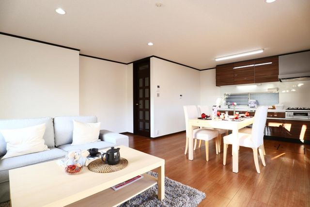 保土ヶ谷区釜台町 中古戸建 「1F LDK」約16.5帖 大家族にもゆとりをもって使いた