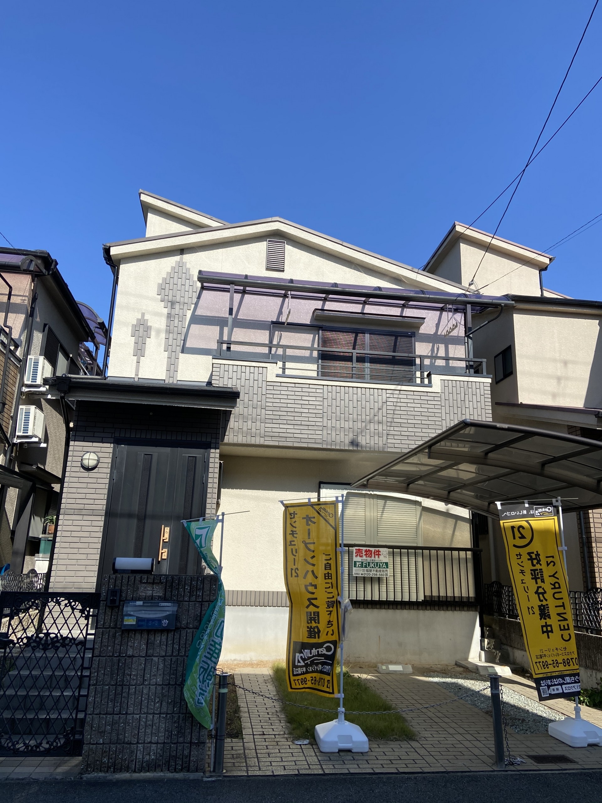 宝塚市宮の町 国道から1分、とっても便利な立地のフルリノベ戸建て。